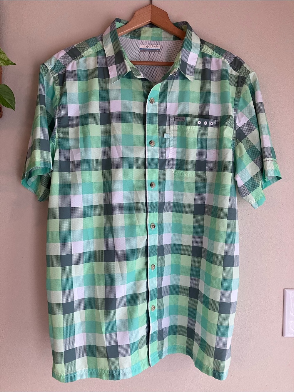 Columbia Men's L Short Sleeve PFG Plaid Button-Up Fishing Shirt Green Outdoor